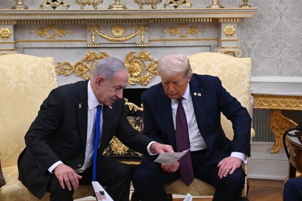 Trump and Netanyahu Official Photo