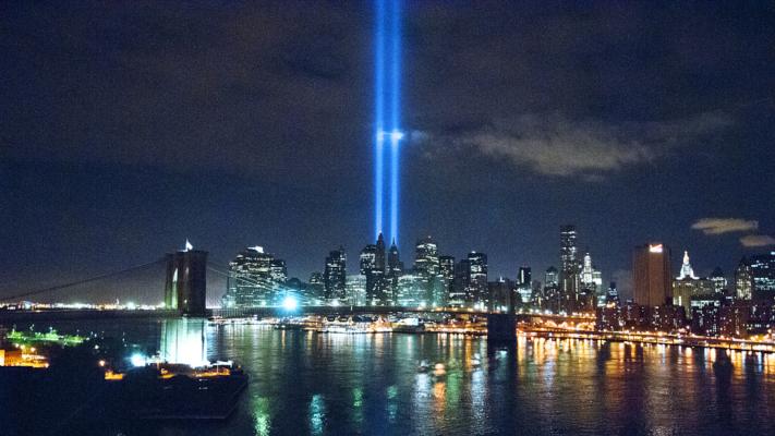 Tribute in Light, NYC, 2010 - 2 banks of spotlights shine into the sky in the footprint of the twin towers